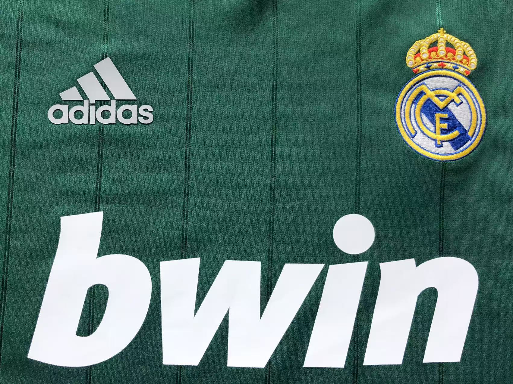 Real Madrid Retro Jersey