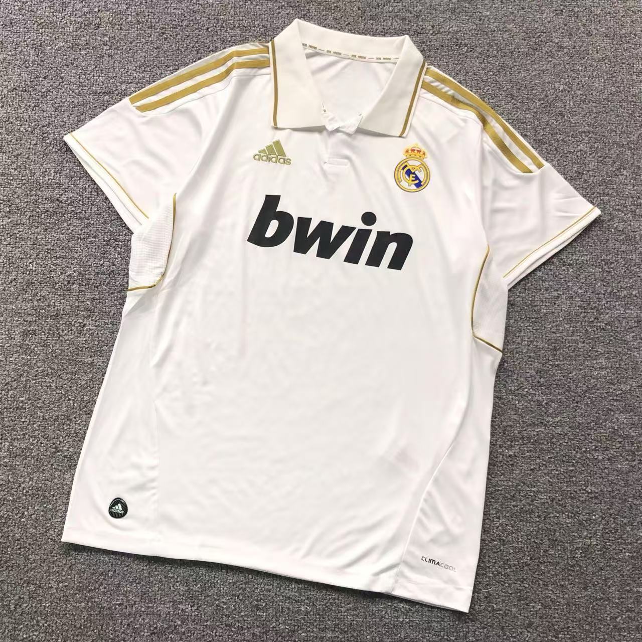 Real Madrid Retro Jersey